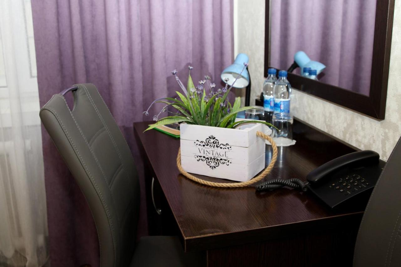 Hotel Tourist Rivne Kültér fotó
