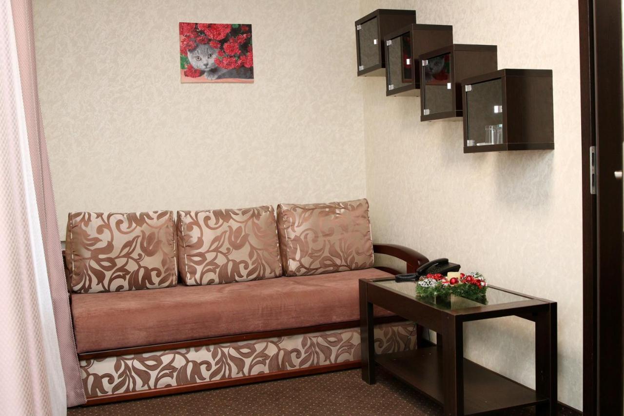 Hotel Tourist Rivne Kültér fotó