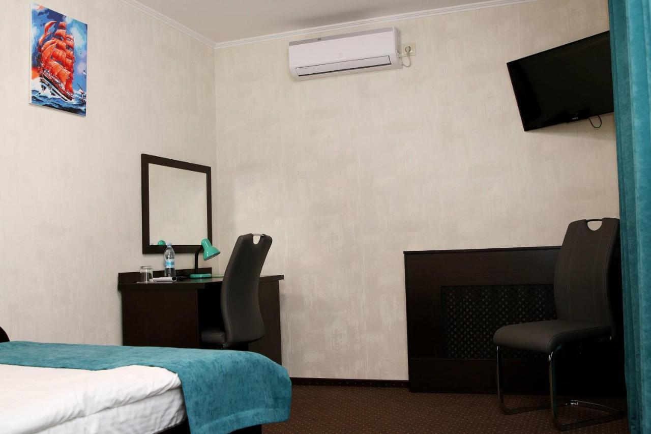 Hotel Tourist Rivne Kültér fotó