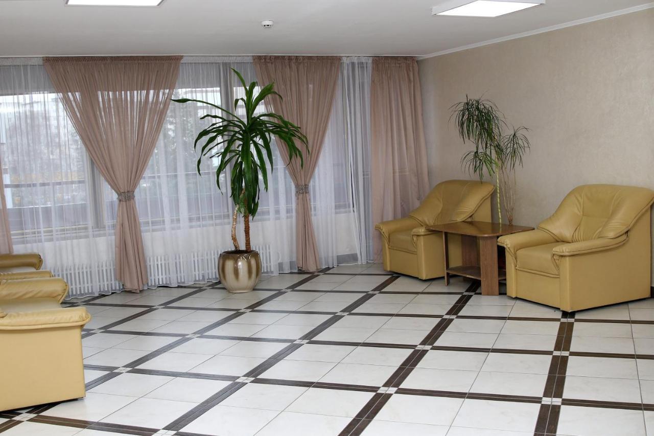Hotel Tourist Rivne Kültér fotó