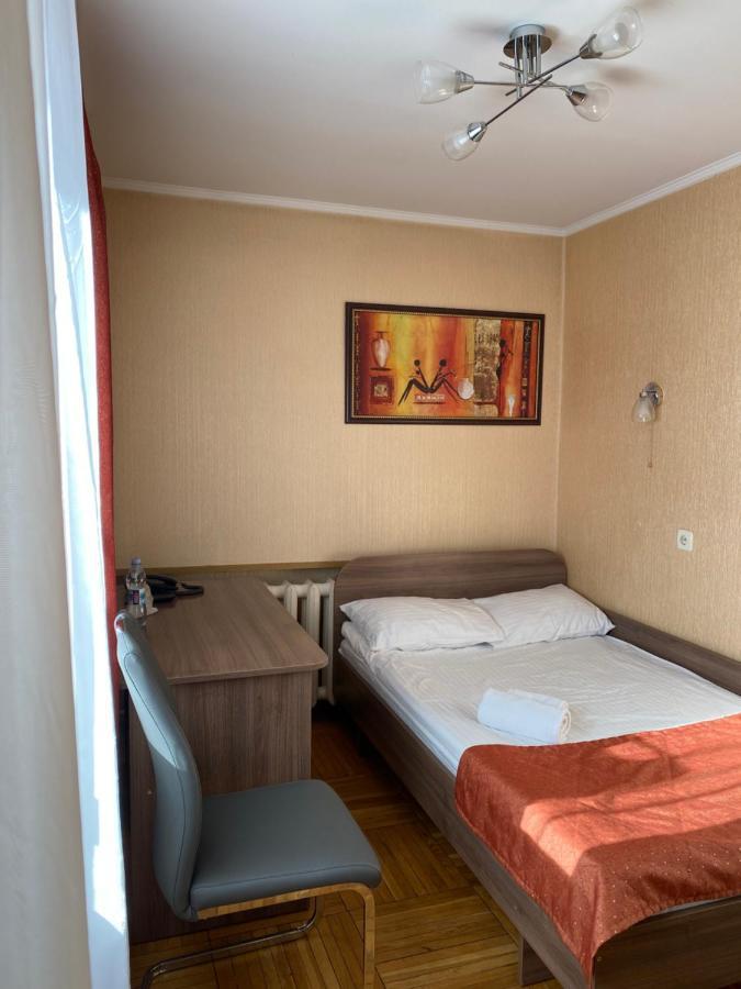 Hotel Tourist Rivne Kültér fotó